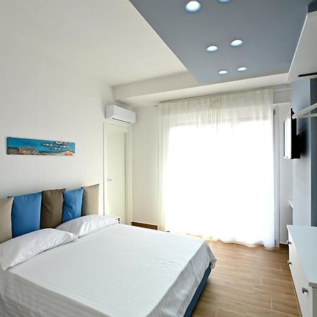 Kore Suites&Apartments Locri Eksteriør billede