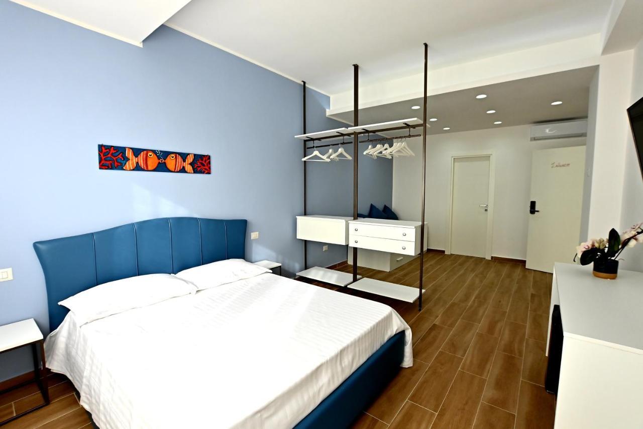 Kore Suites&Apartments Locri Eksteriør billede