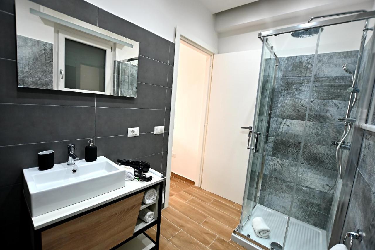 Kore Suites&Apartments Locri Eksteriør billede