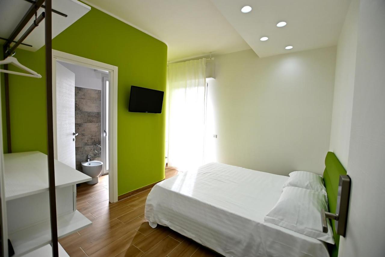 Kore Suites&Apartments Locri Eksteriør billede